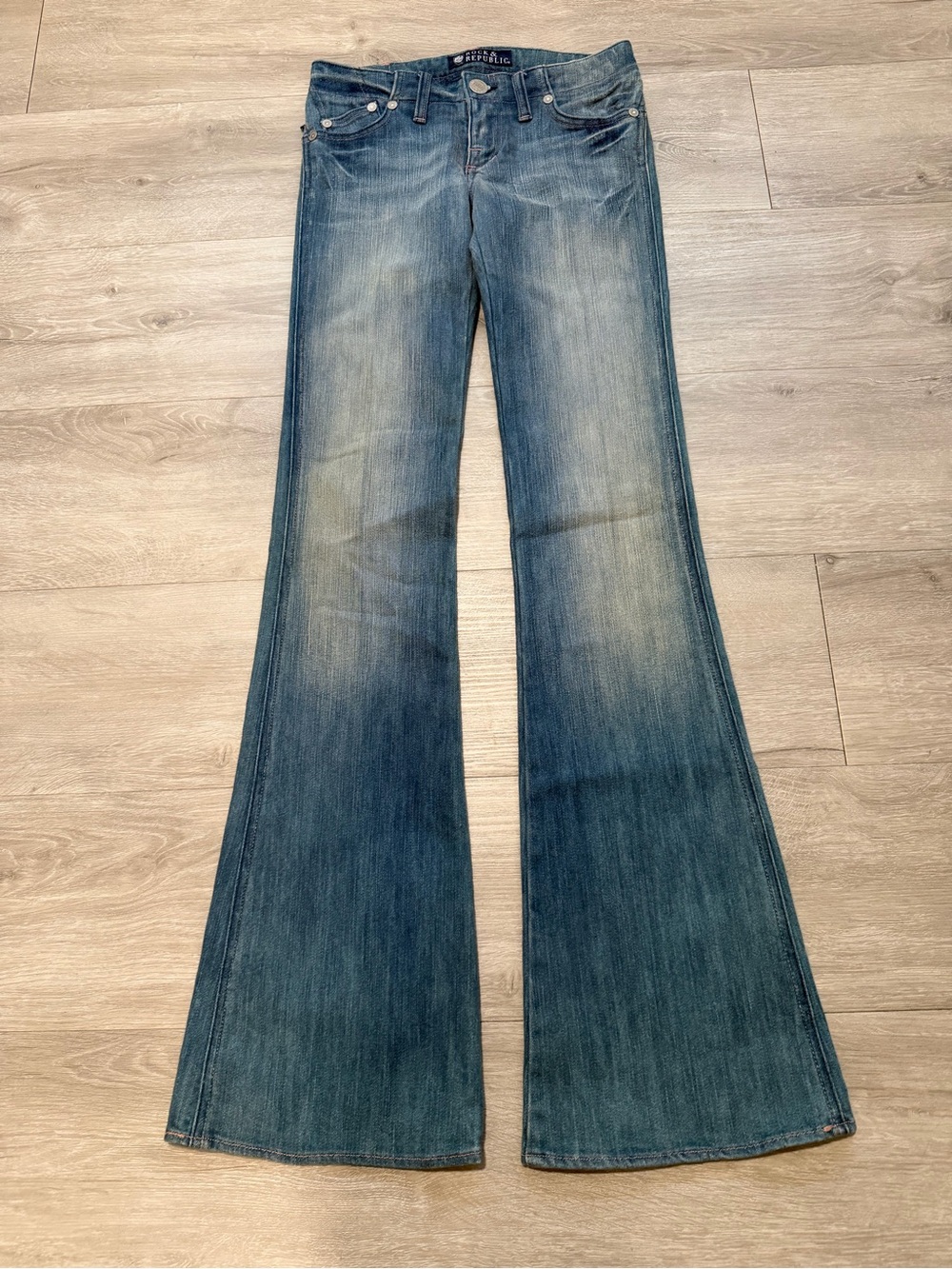 Rock and republic NWOT skynard Women's Blue Flare Jeans br-dorado sz 25 Y2K